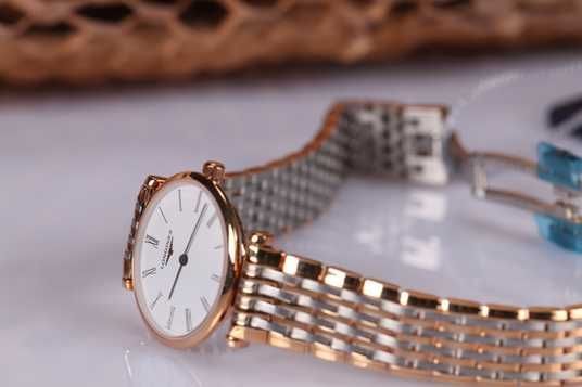 LONGINES La Grande Classique 腕時計稼働品 クォーツ Часы Longines La Grande Classique de Longines L4.209.1.91.7 купить