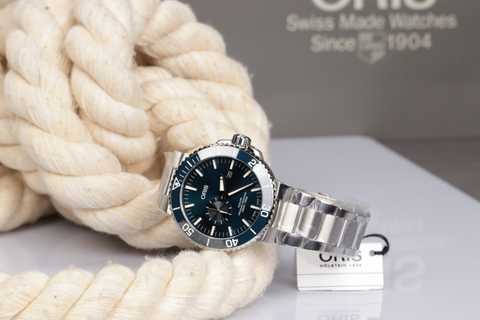 ORIS Diving Aquis Small Second 01 743 7733 4155 07 8 24 05PEB