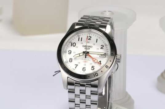 Годинник SEIKO 5 SPORTS OVERWHITE FIELD GMT SSK059K1 купити за