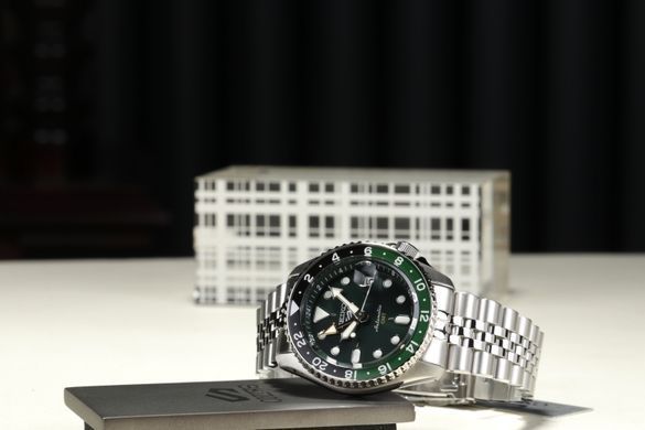 SEIKO 5 Sports GMT SSK035K1