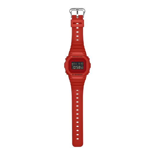 Годинник Casio G-SHOCK DW-5600RRB-4A купити за ціною 8 940 грн в