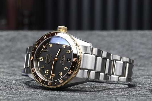 Часы Longines Spirit Zulu Time L3.802.5.53.6 купить по цене 283