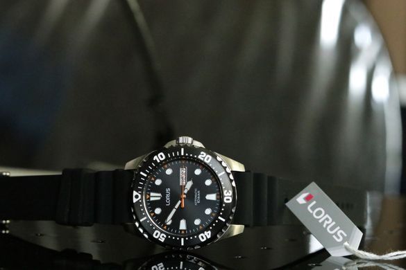 LORUS RL481BX9