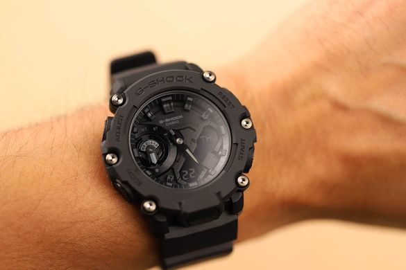 Часы наручные Casio GA-2200BB-1AER