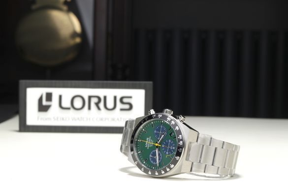 LORUS RZ523AX9